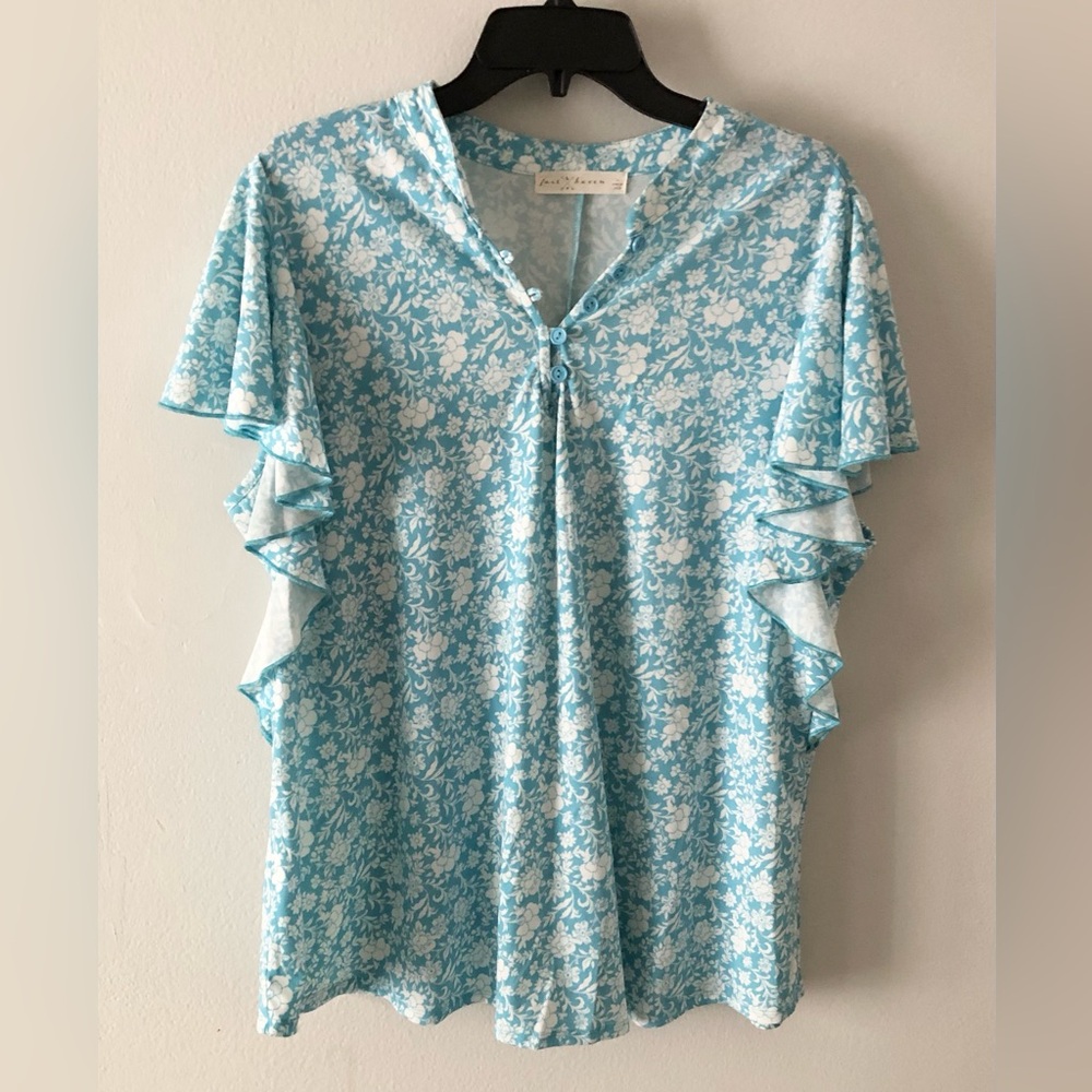 Fair Raven Blue Floral Ruffle Sleeve Top 2X